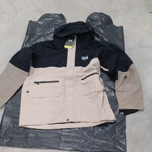 Mountain Hardwear Mens XL First Tracks Black and Tan Hooded Jacket
